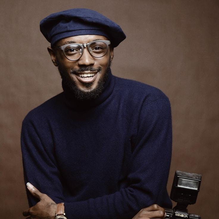 Mila Kapoor, Client Relations Director, discussing corporate gifting strategy with business clients